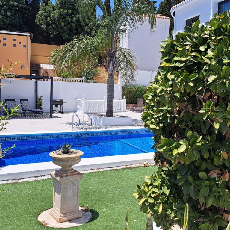 Ref 281 - Villa con piscina privada - 24