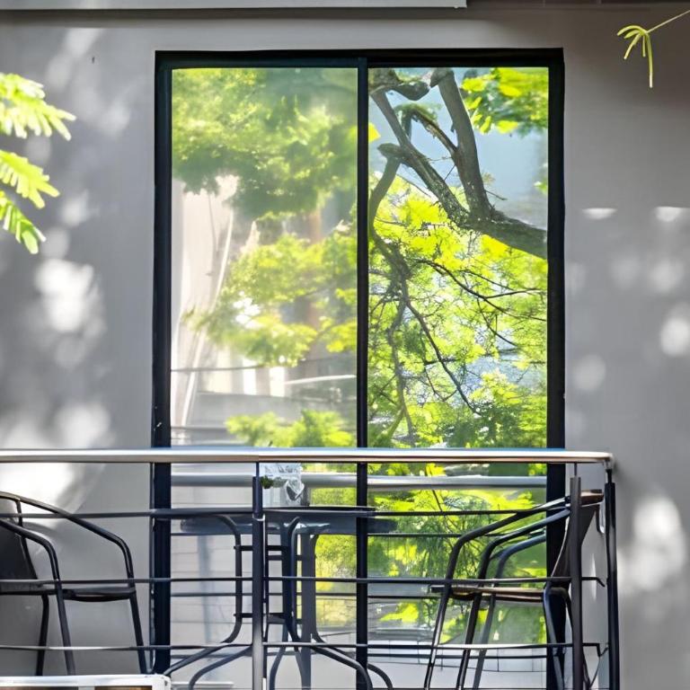 Modern Loft in Cali’s Heart | Salsa Clubs & Cafés - Studio - 16