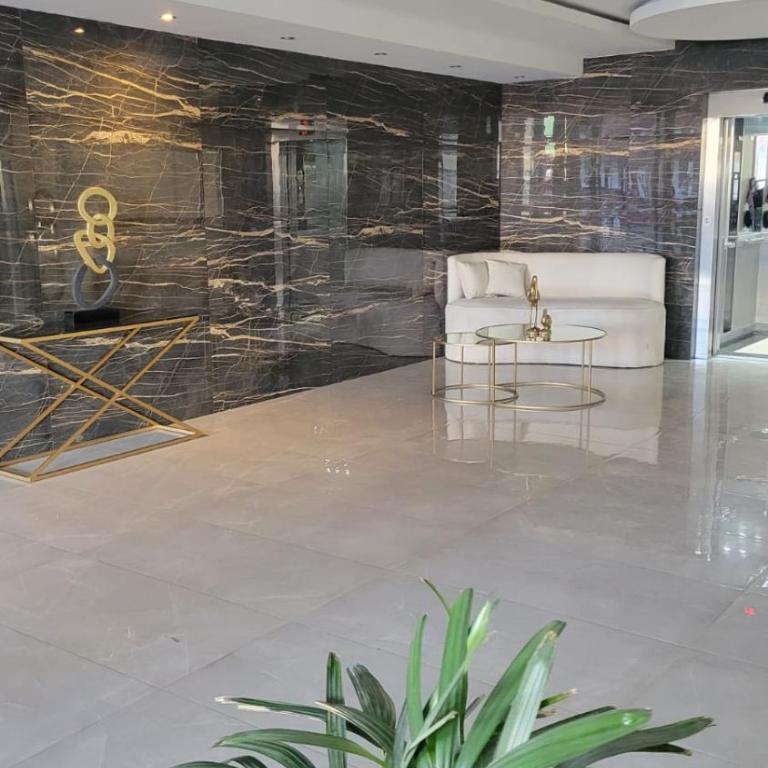 Amplio y moderno monoambiente con lindas vistas en excelente ubicación - Apartamento de 1 dormitorio - 21