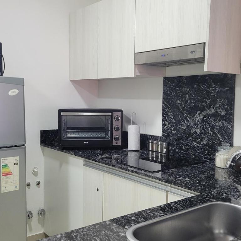 Amplio y moderno monoambiente con lindas vistas en excelente ubicación - Apartamento de 1 dormitorio - 5