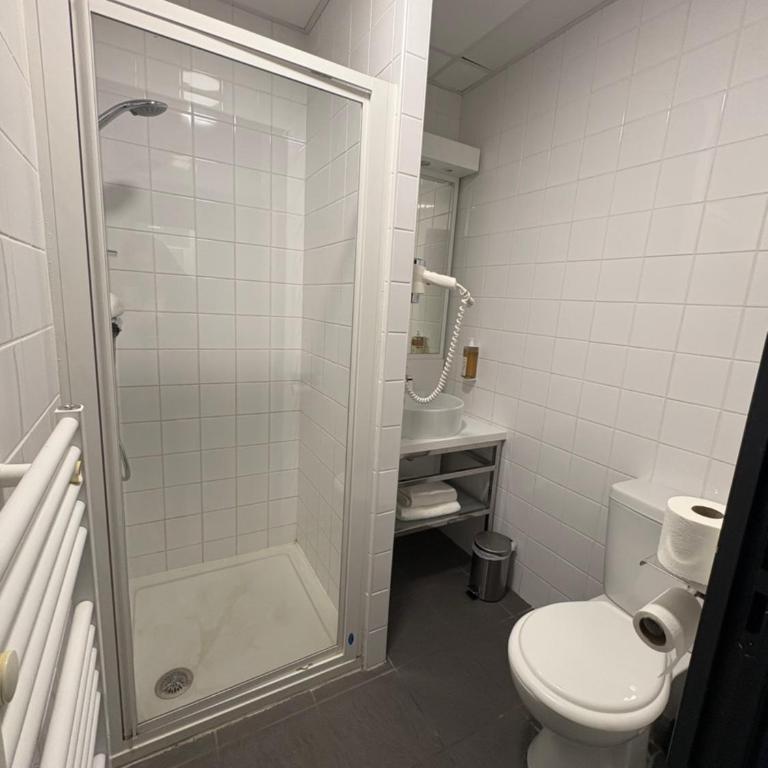 greet hotel Lille Gare Flandres - Groupe Accor - Chambre Familiale (sans Ascenseur) - 8