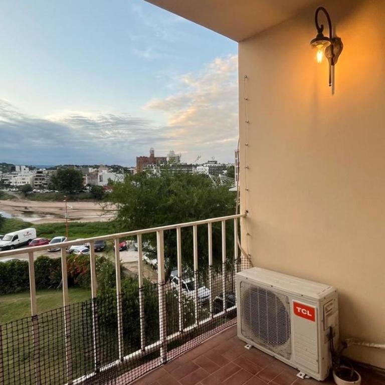Edificio ALEM CENTRO - Apartamento de 2 dormitorios - 2