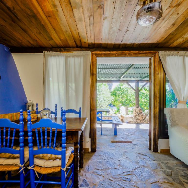 Tu Villa Rural Cabaña 2 Dormitorios Piscina privada - Two-Bedroom House - 13