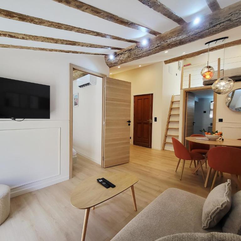 Le Nid de Revennes - séjour cosy dans la vieille ville d'Antibes - Appartement 1 Chambre - 5