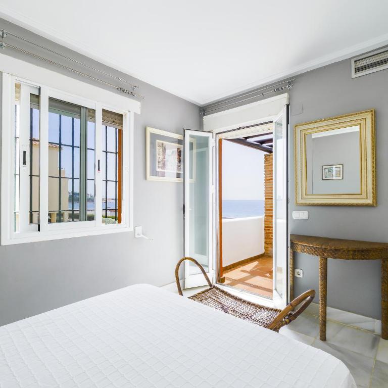 Cubo's Beachfront Marina de Casares House - Casa - 42