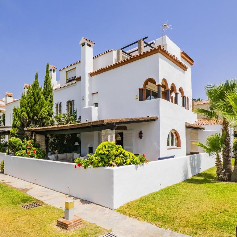 Cubo's Beachfront Marina de Casares House - Casa - 57