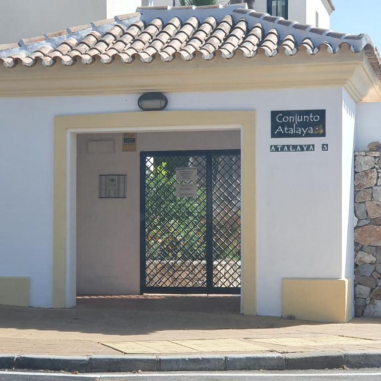 Alhaurin Golf Apartment - Two-Bedroom Apartment - 30