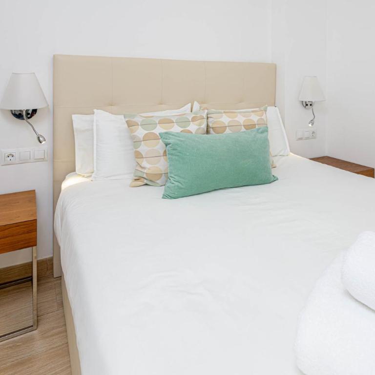 Nueva 22 Suites in Nerja by Solaga Holiday Homes - Apartamento Deluxe - 20