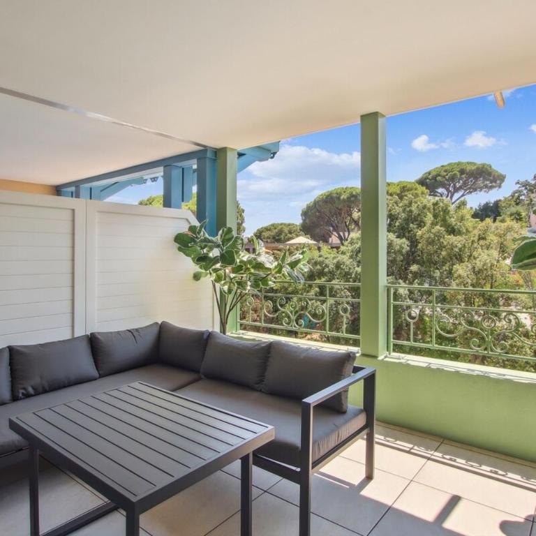 Nice flat for family with pool - Appartement 2 Chambres - 13
