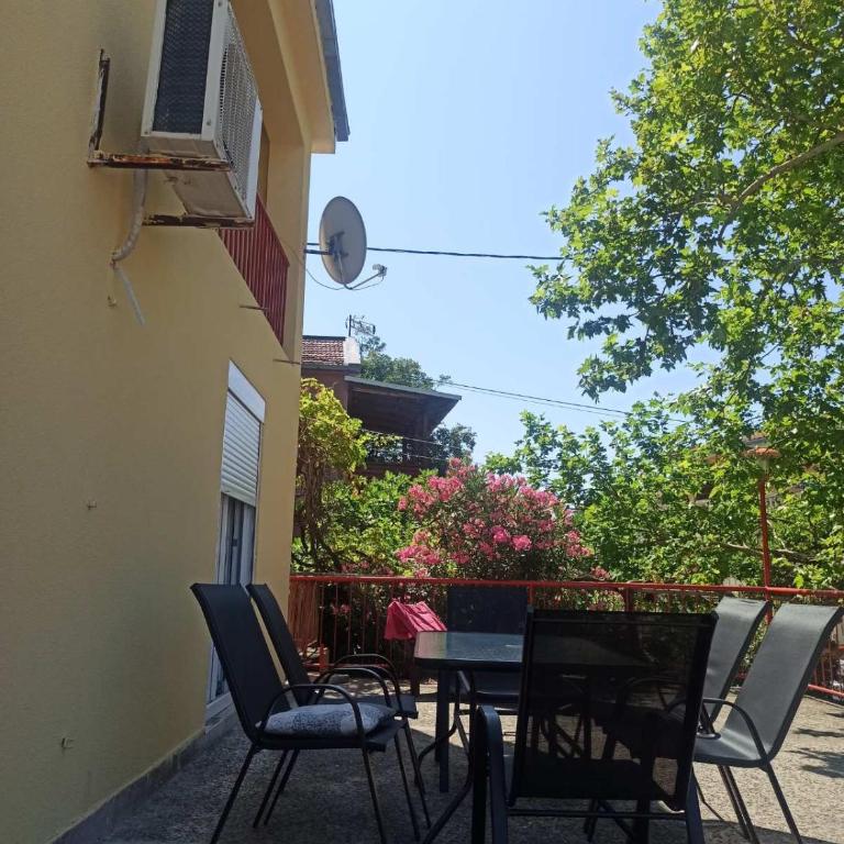 Villa Zorka - Osnovna Trokrevetna Soba sa Zajedničkim Kupatilom - 5
