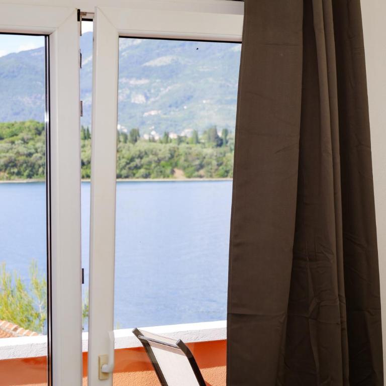 Zaliv Apartments - Apartman s 1 Spavaćom Sobom, Pogledom na More i Terasom - 3
