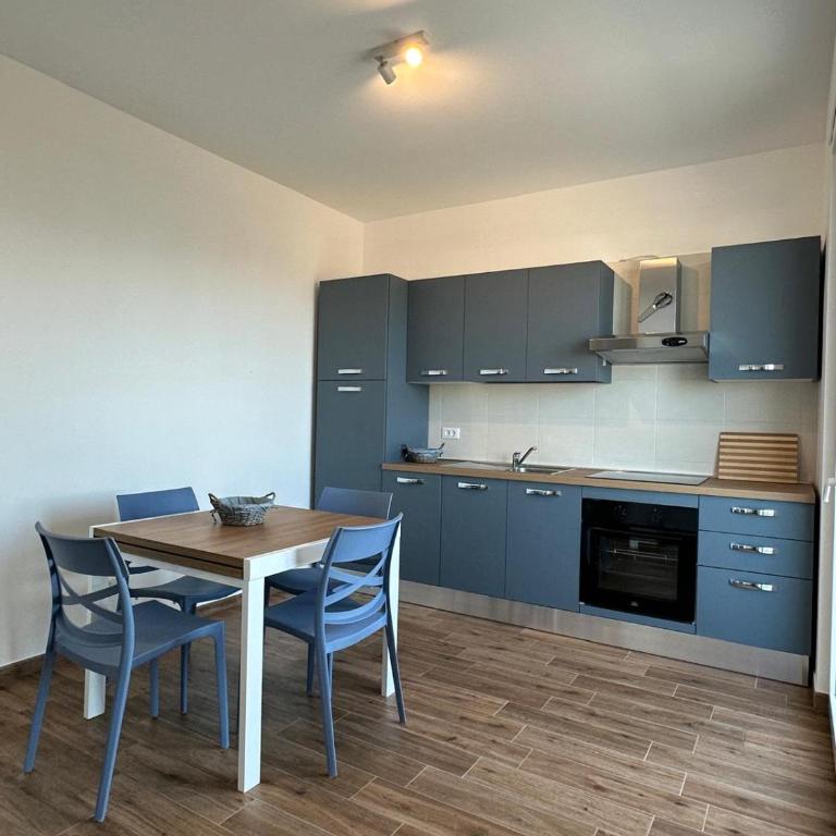 Bari San Francesco Mare - Two-Bedroom Apartment - 10
