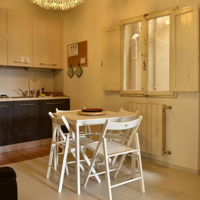 Pitti Three - Two-Bedroom Apartment - 3