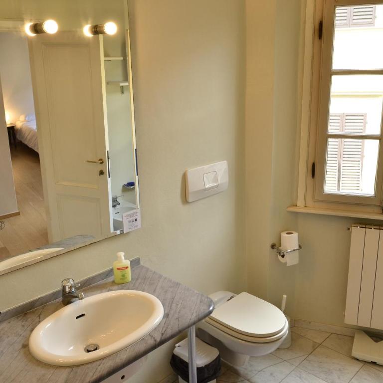 Pitti Three - Two-Bedroom Apartment - 19