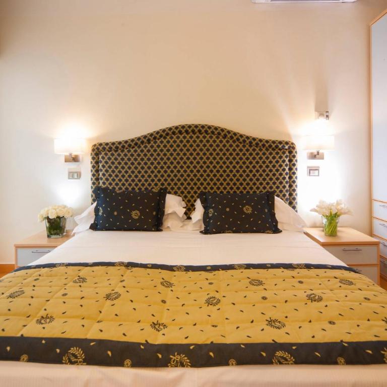 Hotel Mon Cheri - Comfort Quadruple Room with lateral sea view - 4
