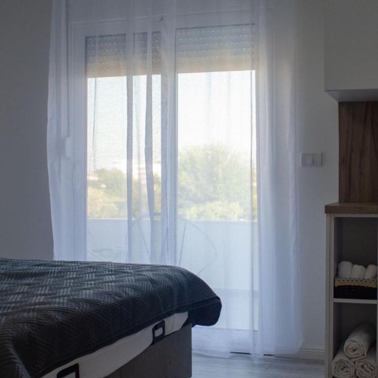 Harasani apartments - Trokrevetna Soba sa Balkonom - 9