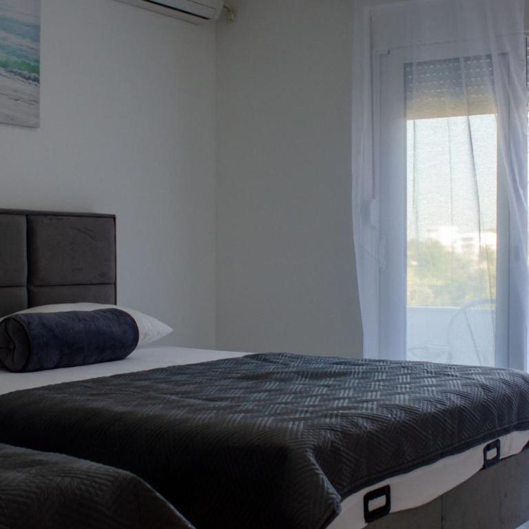 Harasani apartments - Trokrevetna Soba sa Balkonom - 10