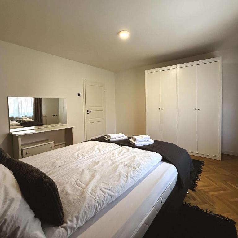 Apartments Velickovic - Deluks Apartman - 5