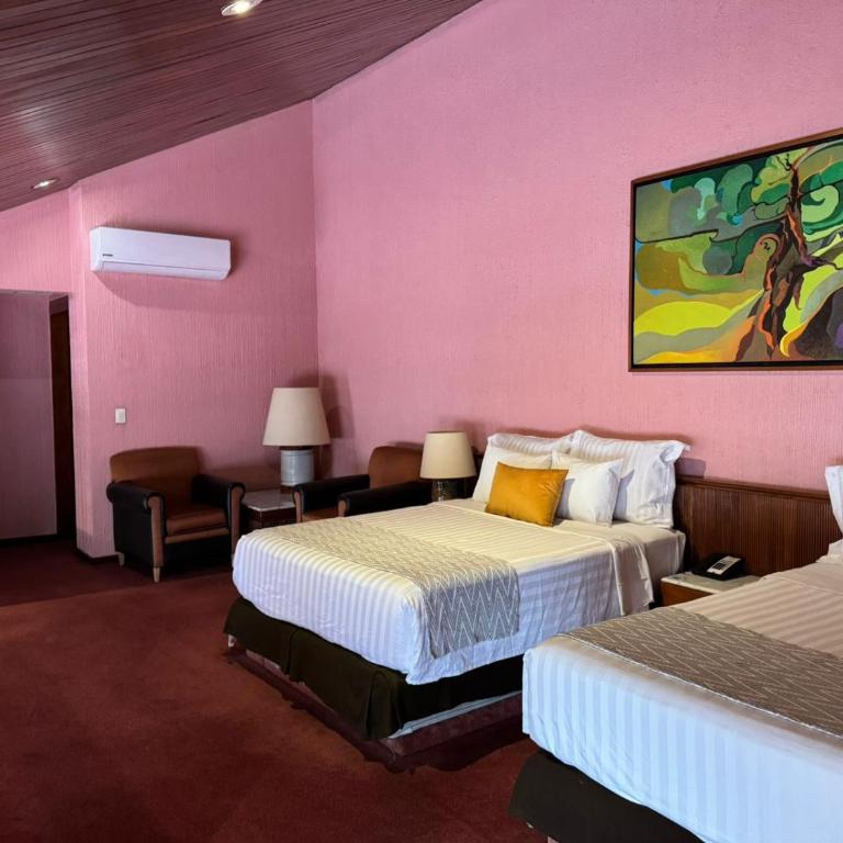 Sevilla Palace - Standard Suite - 3