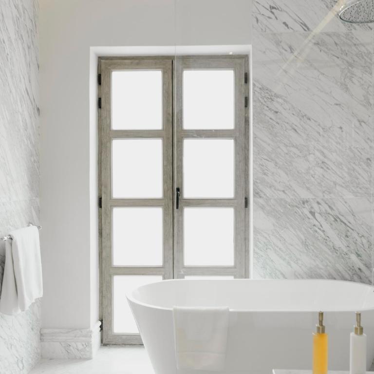 Hotel Maria Camille - Habitación Doble Deluxe con balcón - 9
