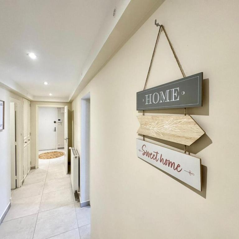 Le Sully Nest - Clim et parking - Appartement 3 Chambres avec Balcon - 37