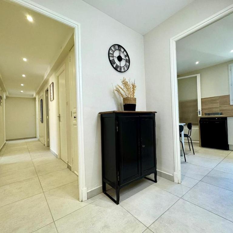 Le Sully Nest - Clim et parking - Appartement 3 Chambres avec Balcon - 56