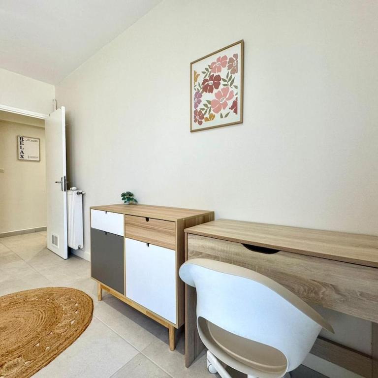 Le Sully Nest - Clim et parking - Appartement 3 Chambres avec Balcon - 57