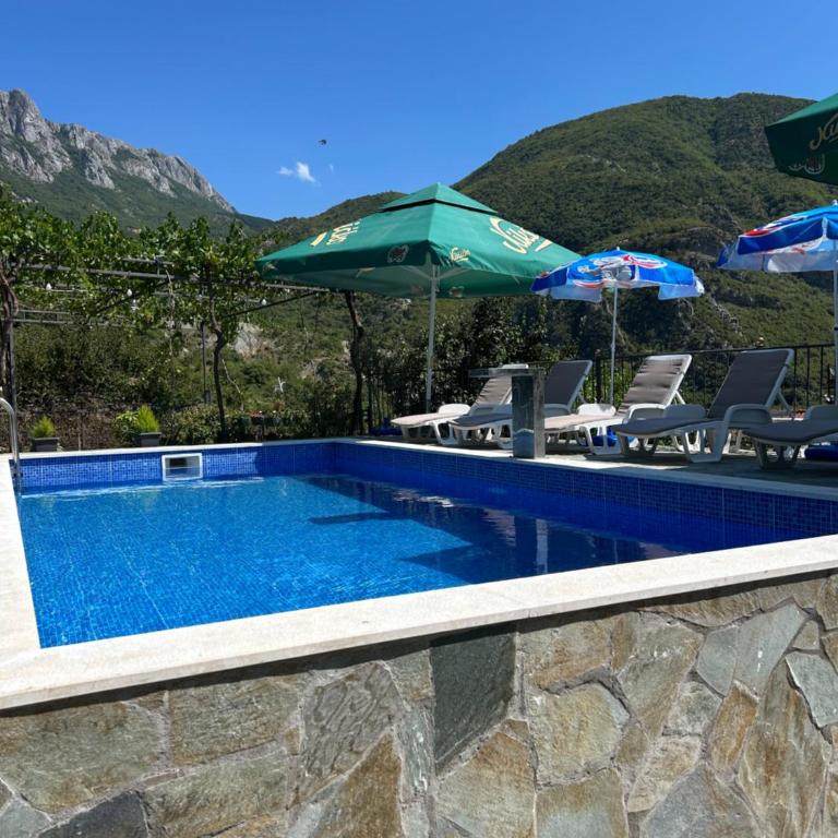 Apartmani Planinska Idila - Three-Bedroom Apartment - High Floor - 39