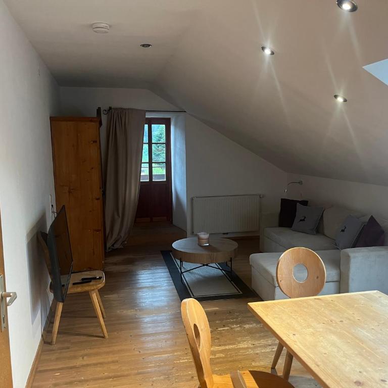 Gästehaus Högerhof - Apartment mit 2 Schlafzimmern und Balkon - 4