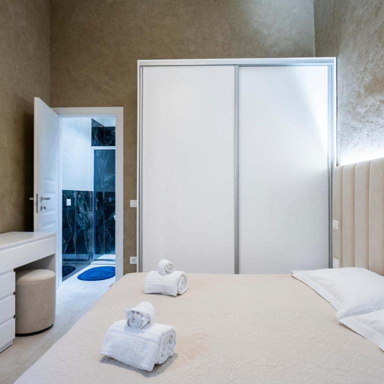 Dream Florence - Three-Bedroom Apartment - 13