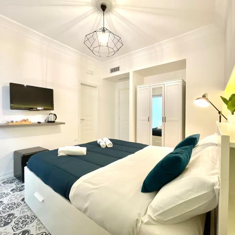 Lecce Diamond - 200mq in centro città con terrazza privata - Appartamento con 3 Camere da Letto - 72