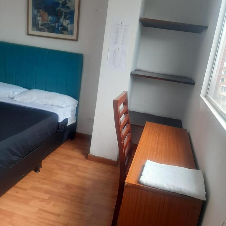 Corferias , Cerca Embajada Americana , Universidad Nacional , G 12 ,Movistar Arena Agora Habitaciones y Apartaestudios muy bien ubicado a 30 minutos del Aeropuerto - Habitación Doble Deluxe con bañera - 5