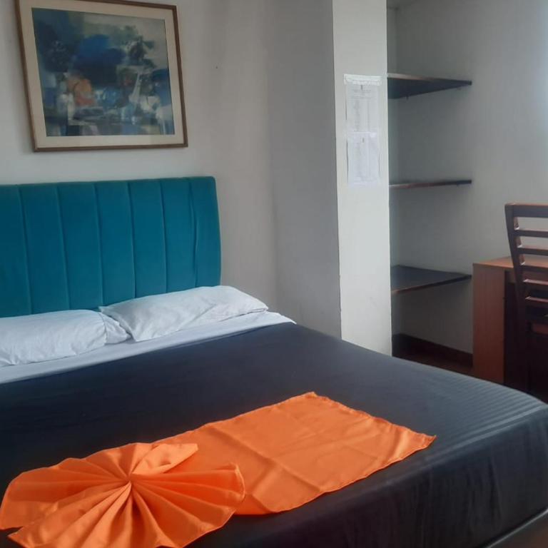 Corferias , Cerca Embajada Americana , Universidad Nacional , G 12 ,Movistar Arena Agora Habitaciones y Apartaestudios muy bien ubicado a 30 minutos del Aeropuerto - Habitación Doble Deluxe con bañera - 1