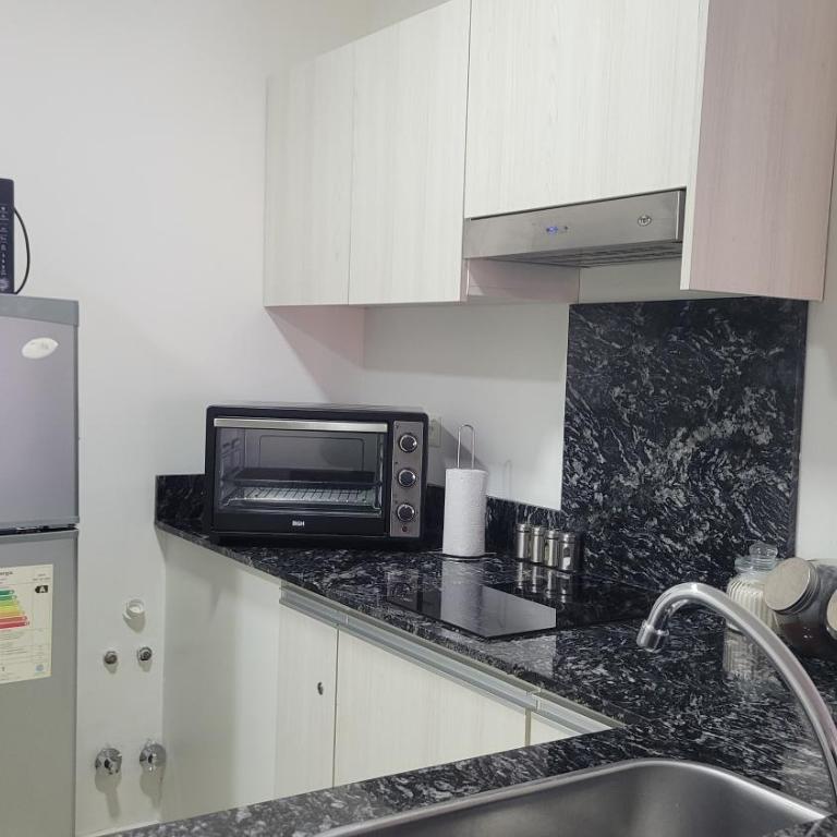 Amplio y moderno monoambiente con lindas vistas en excelente ubicación - Apartamento de 1 dormitorio - 8