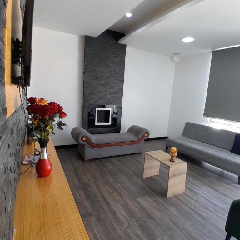 Suite de 4 camas cerca a la UTPL - Apartamento de 2 dormitorios - 5