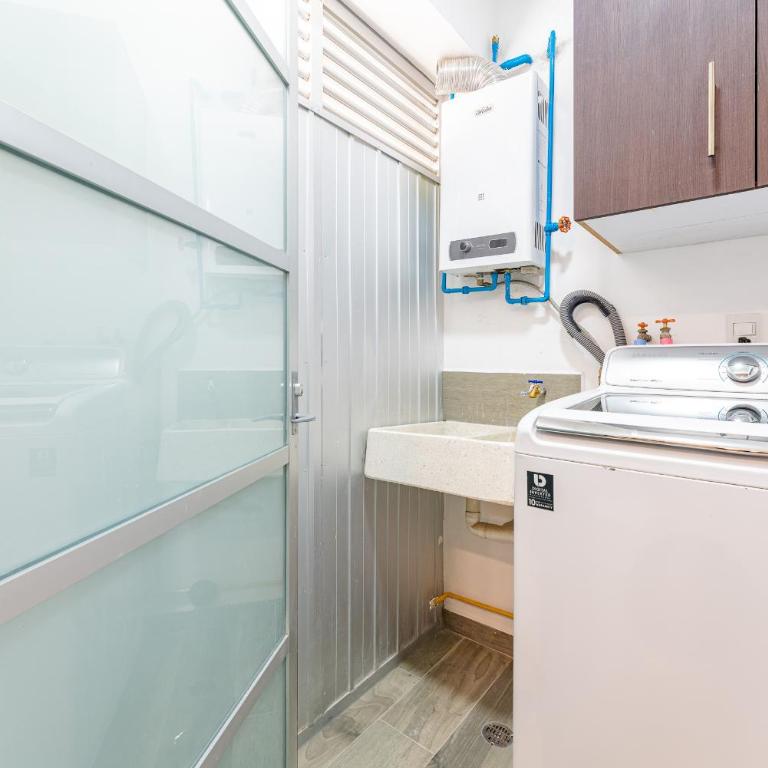 The Cozy Corner Apartment near Condesa, Roma and Chapultepec Park - Three-Bedroom Deluxe Apartment - 23
