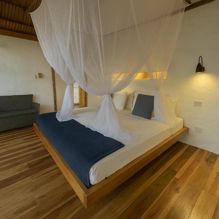 RCH LUXURY HOTEL & POOL - Suite Junior con vistas a la montaña - 5