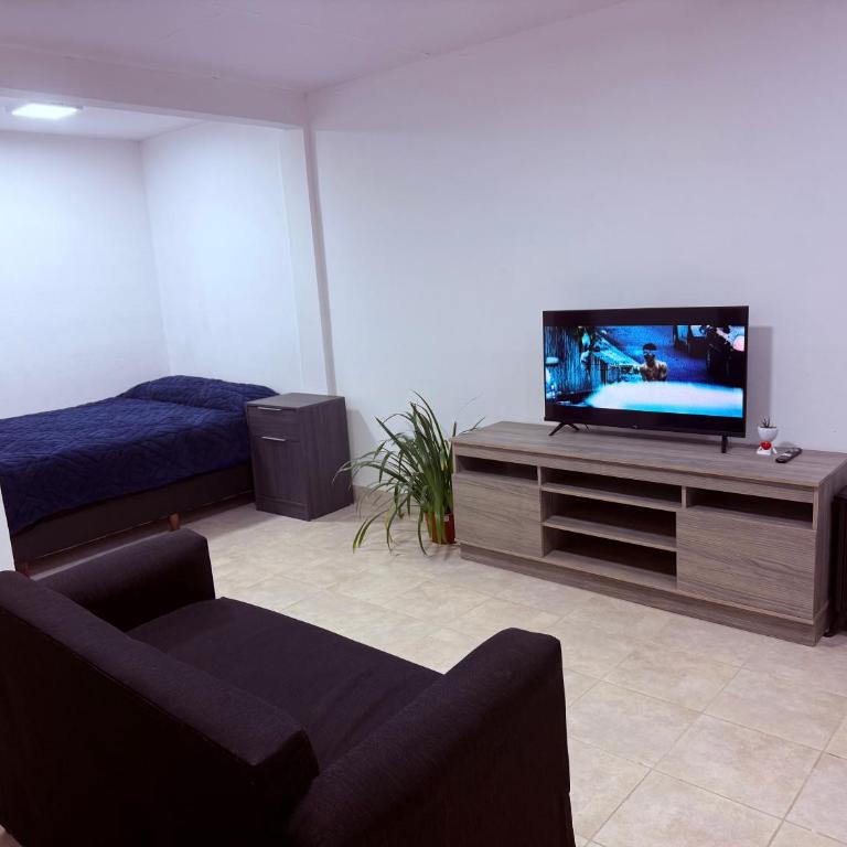 Casa Azul - Double Room with Private Bathroom - 5