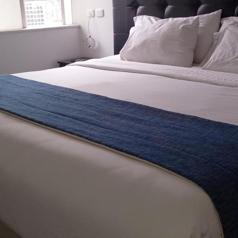 Cerca Embajada , Corferias , G -12 Hotel Monaco de Luxe - Habitación Doble Deluxe - 1