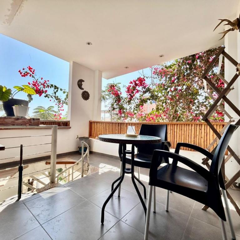 Casa CasaVit - One-Bedroom Loft Apartment with Balcony - 7