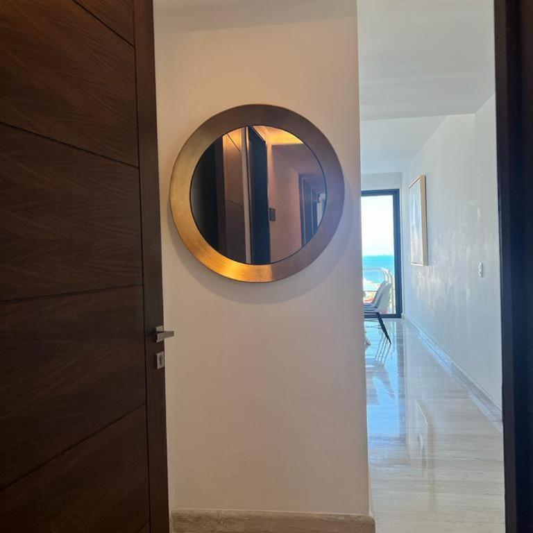 Top floor, amazing sea view in Puerto Cancun - 1 - 2