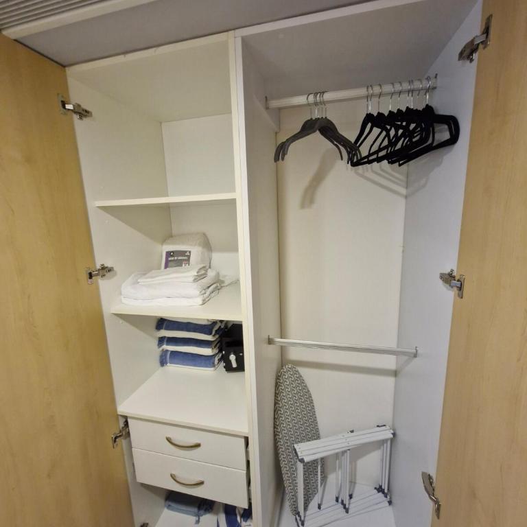Estudio grande en la 38 - Apartamento de 1 dormitorio - 27