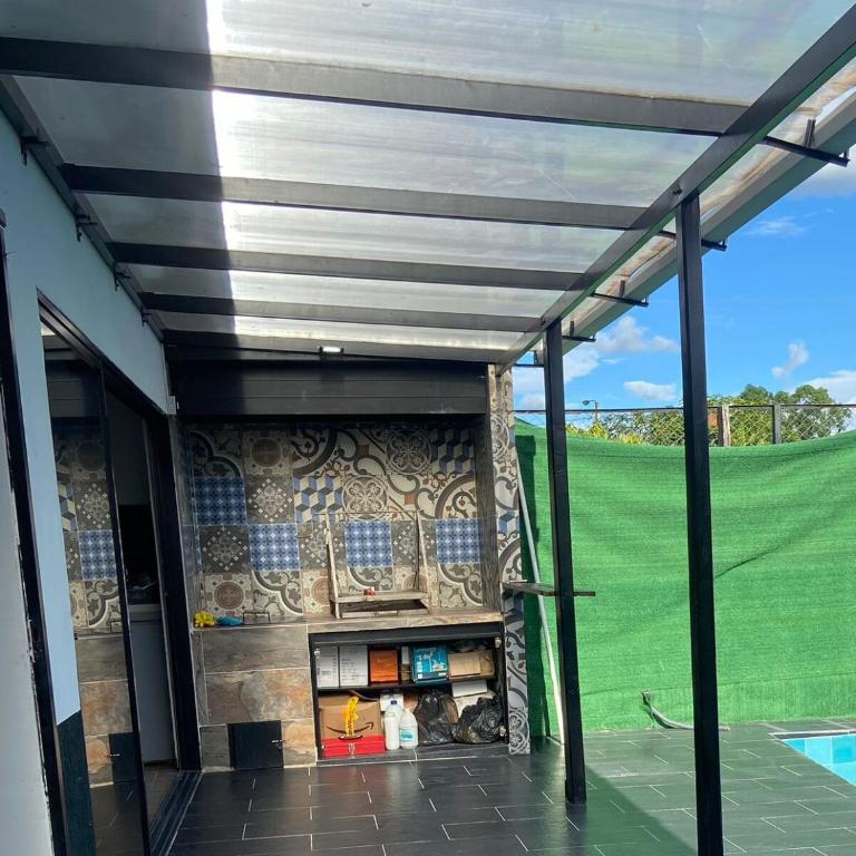 Casa con piscina y jacuzzi en Acacías - Casa de 4 dormitorios - 11