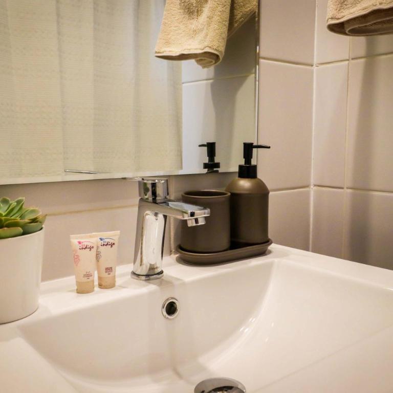 HOM I Depto A Pasos Cerro Santa Lucia Stgo - Apartment - 21