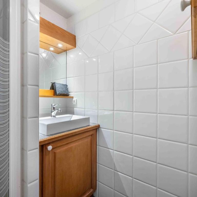 Appartement familial au pied des pistes avec balcon et parking - FR-1-565-128 - Appartamento - 12