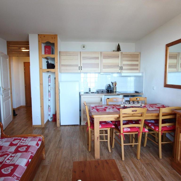 Appartement 2 pièces, balcon, au pied des pistes, Chamrousse - FR-1-340-286 - Appartement - 1