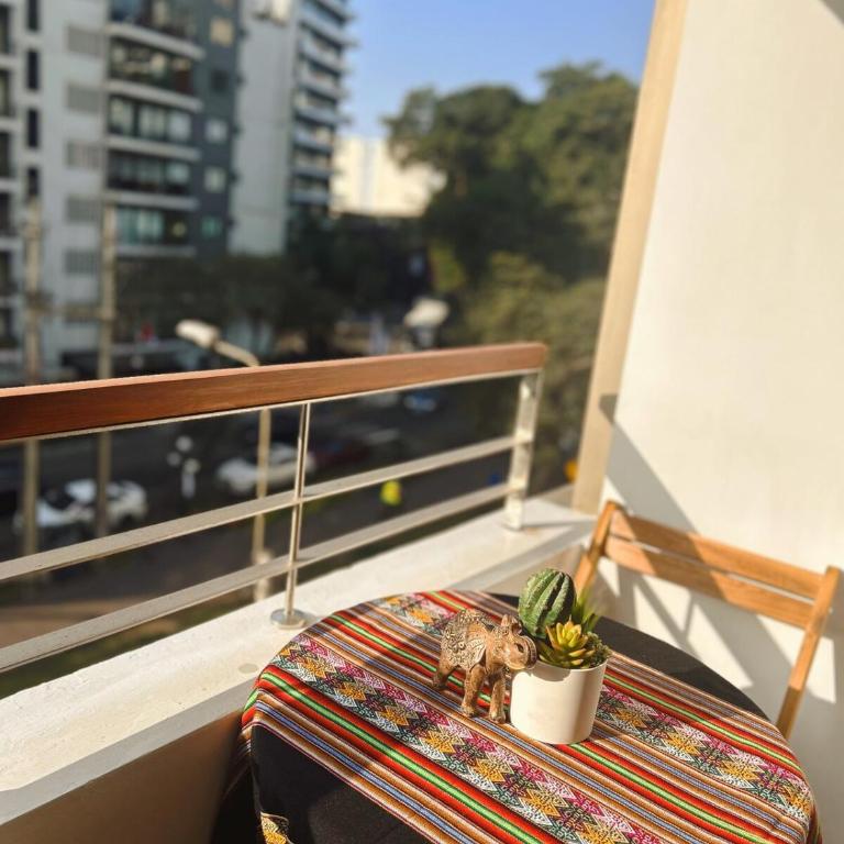 Departamento en Miraflores - Av Pardo Jose - Three-Bedroom Apartment - 3