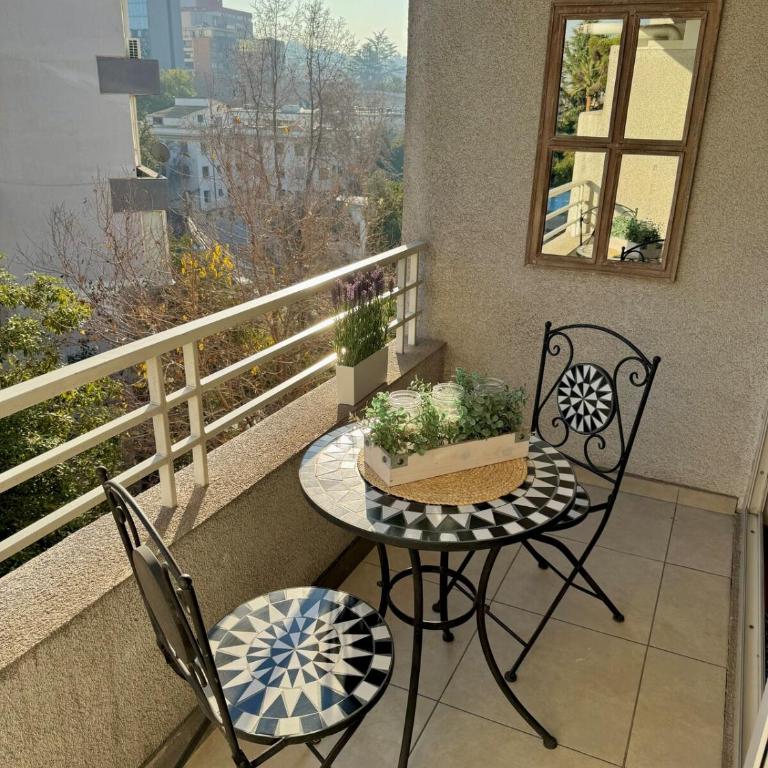 Cozy and bright apartment in Providencia - Two-Bedroom Apartment - 13