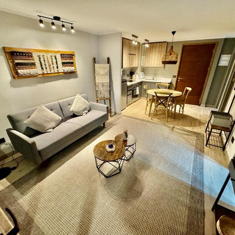 Departamento con piscina en Pucón con vista al Volcán - Two-Bedroom Apartment - 6