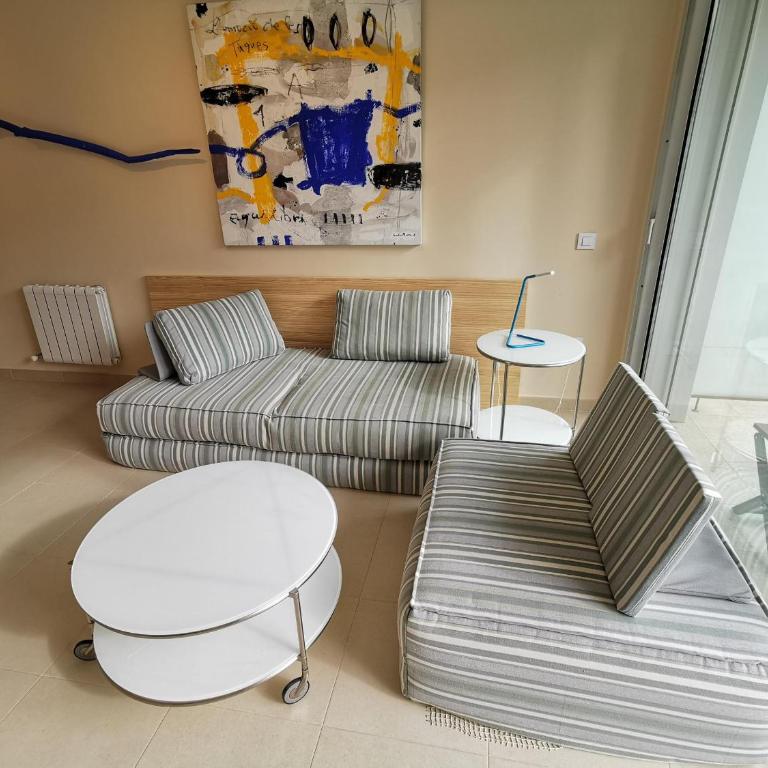 Apartamento ideal en Llançà: Terraza, parking y cerca de la playa - ES-89-87 - Apartamento - 5